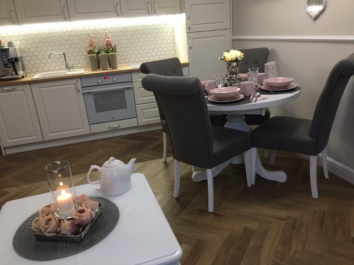 Family & Business Sauna Apartments Sienkiewicza No1 Centrum Plac Lliteratow- Piekny Apartament - 1 Bedroom With Private Sauna, Bath With Hydromassage, Parking Кельце Екстер'єр фото